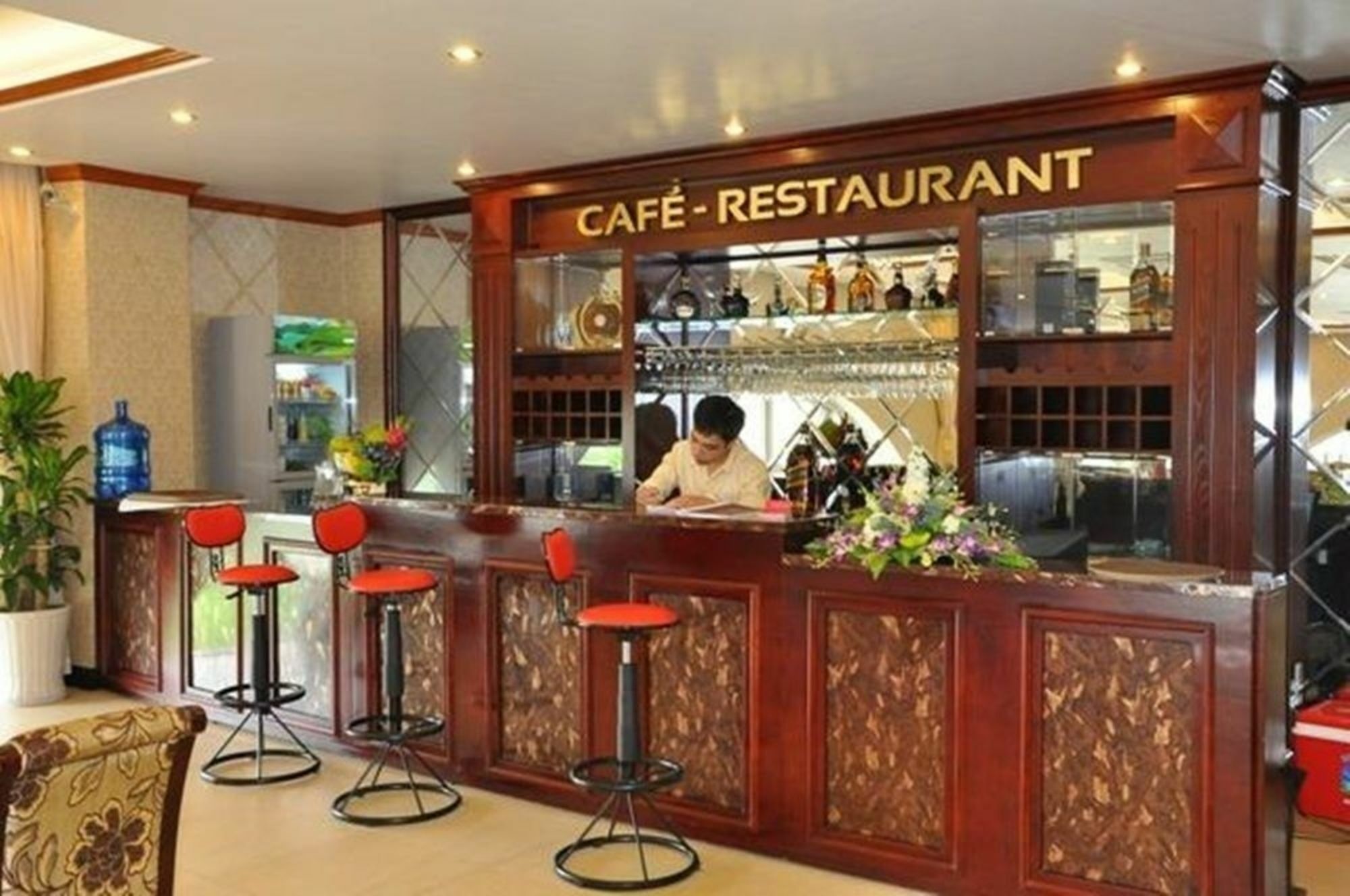 Phuong Anh Hotel 1 Hai Duong Екстериор снимка